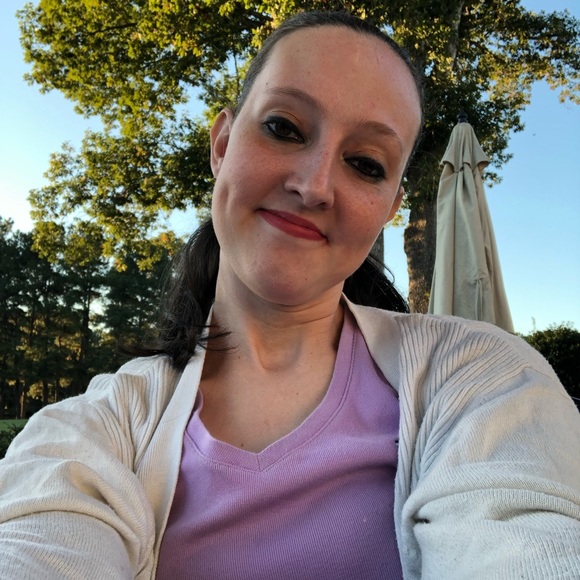 Meet your Posher, Rebecca - Picture 1 of 1